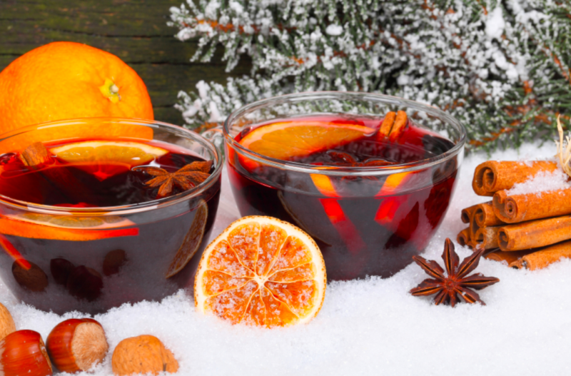 Vin chaud offert par l'APAH Val Ferret