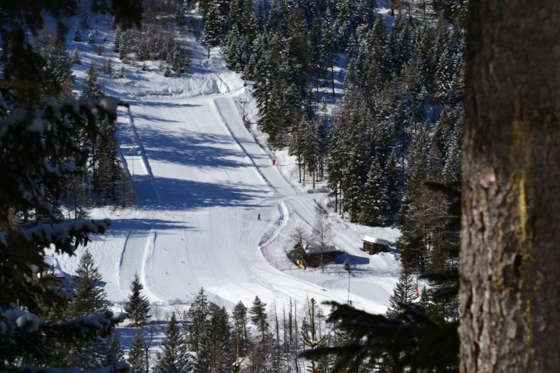 Night-time opening of the Revers piste