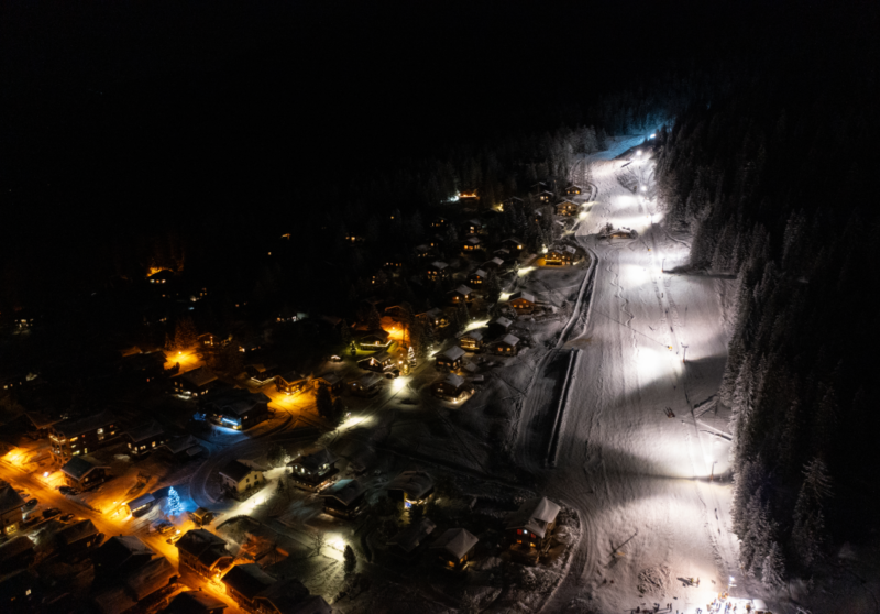Night-time opening of La Petite Combe
